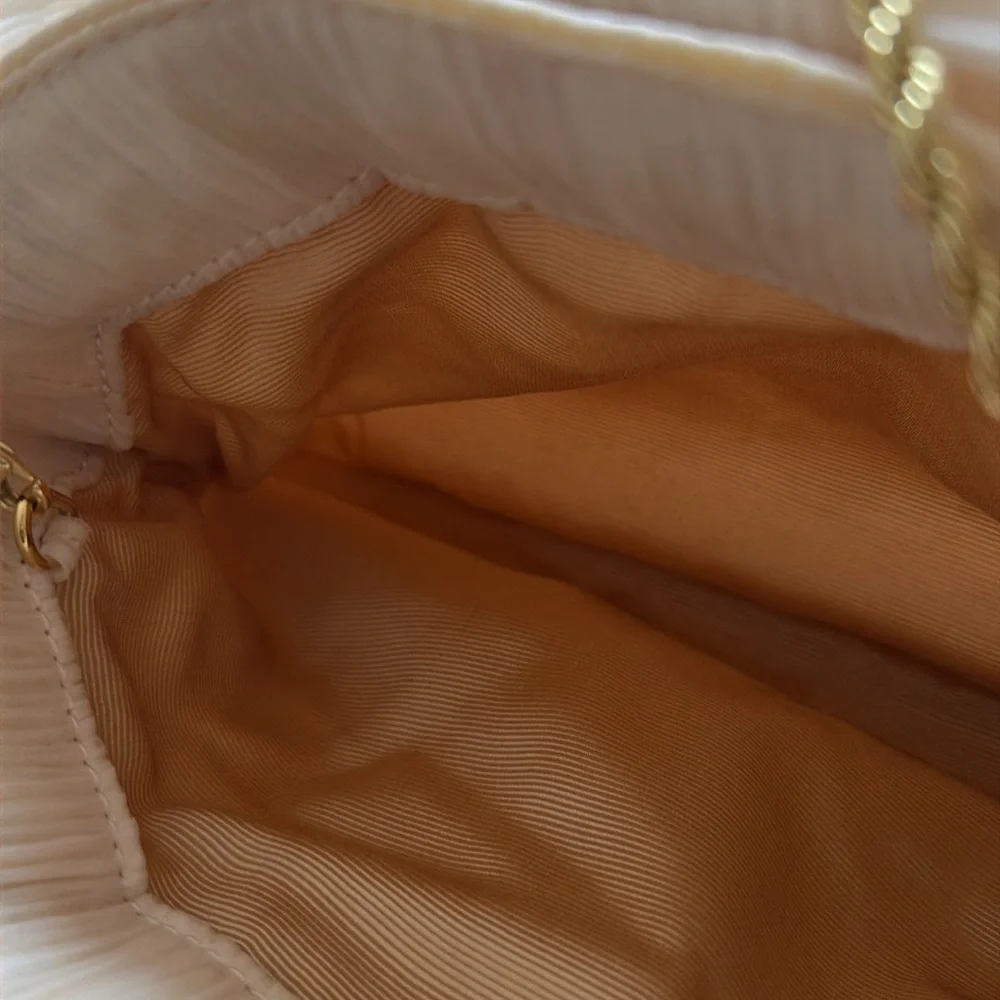 Rayne Pearl Bow Clutch